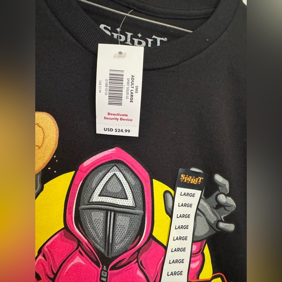 Squid Games Spirit Halloween logo Black and Pink Graphic Tee - Picture 3 of 3